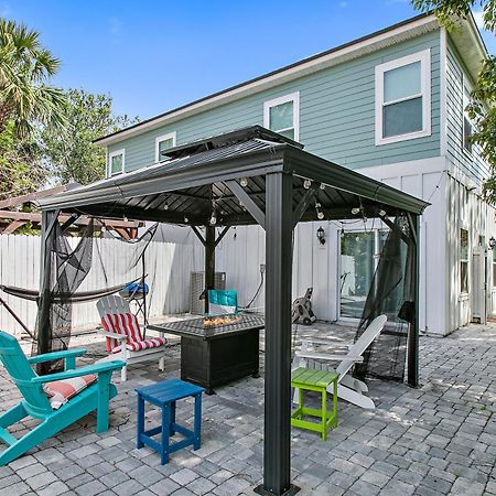 Few Steps To Ocean-4 Beach Cruisers & Free Parking & Private Backyard Jacksonville Beach Exteriör bild