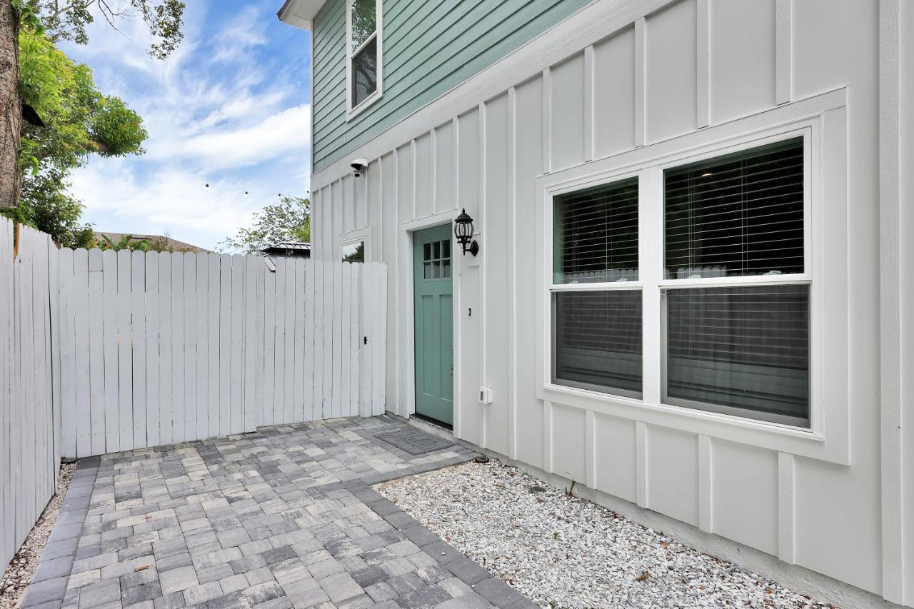 Few Steps To Ocean-4 Beach Cruisers & Free Parking & Private Backyard Jacksonville Beach Exteriör bild