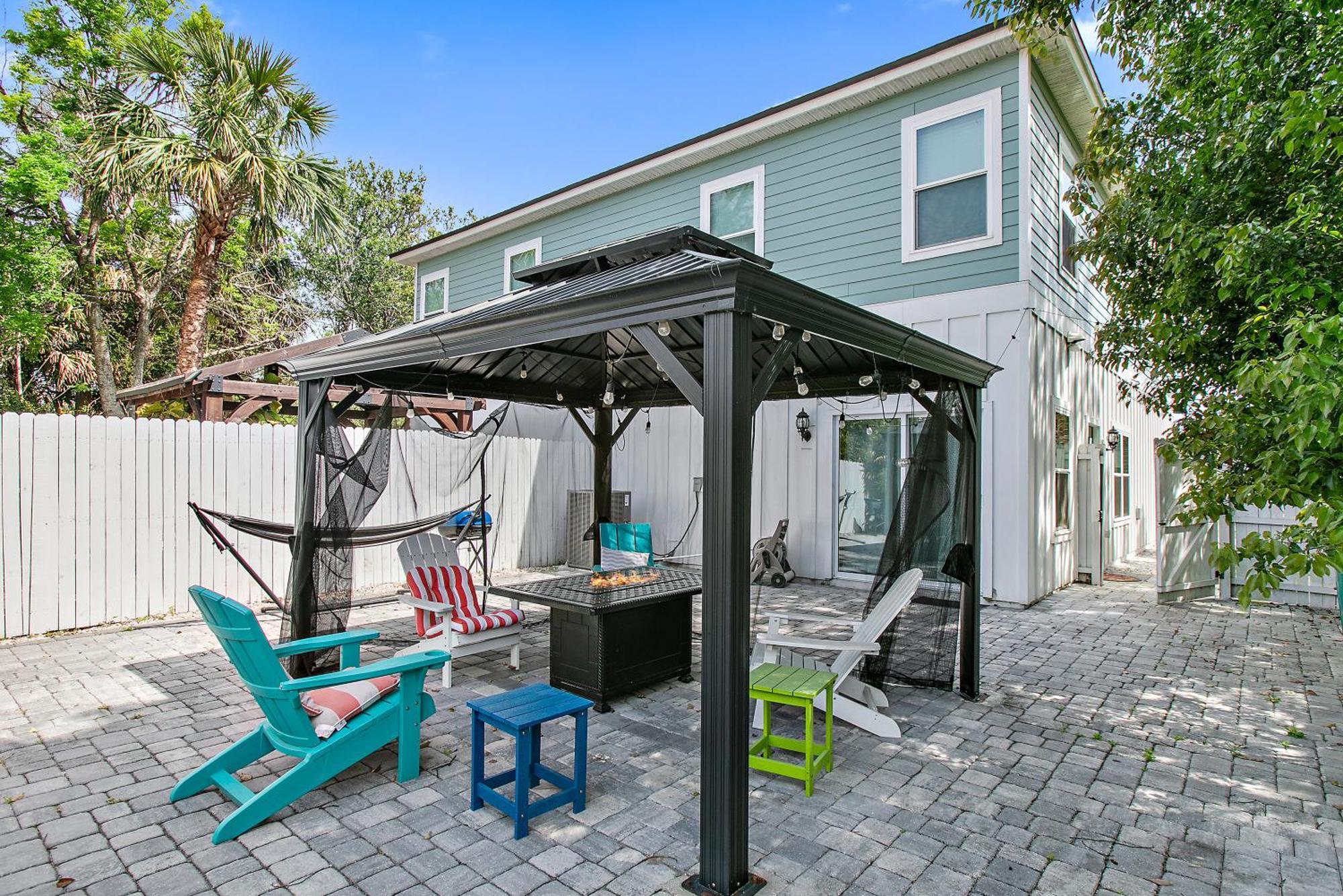 Few Steps To Ocean-4 Beach Cruisers & Free Parking & Private Backyard Jacksonville Beach Exteriör bild
